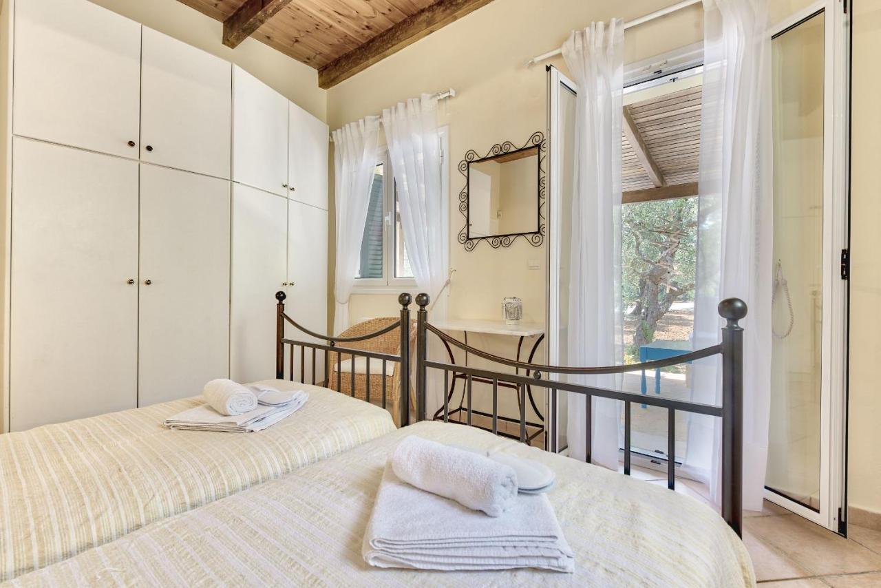 Olivegrove Villa - Nestled In Olive Trees With Private Pool, By Zantewize Трагаки Экстерьер фото